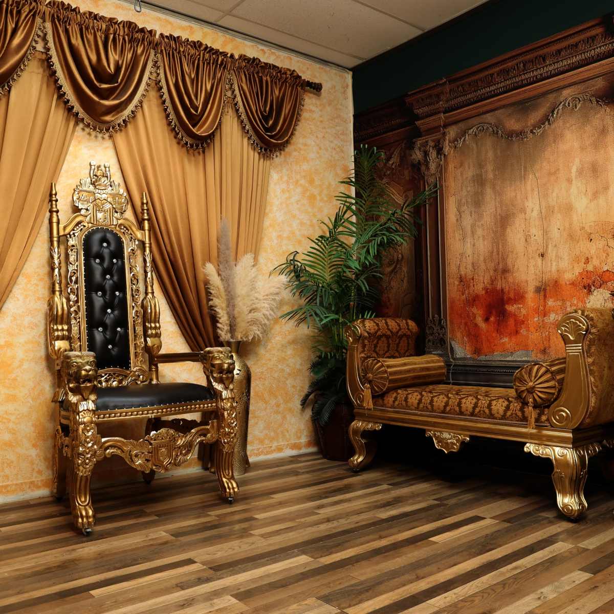 Hip Photo Studio 4 - Equipment Available in Missouri City Image in Gessner Road Commerce Park, Missouri City, TX