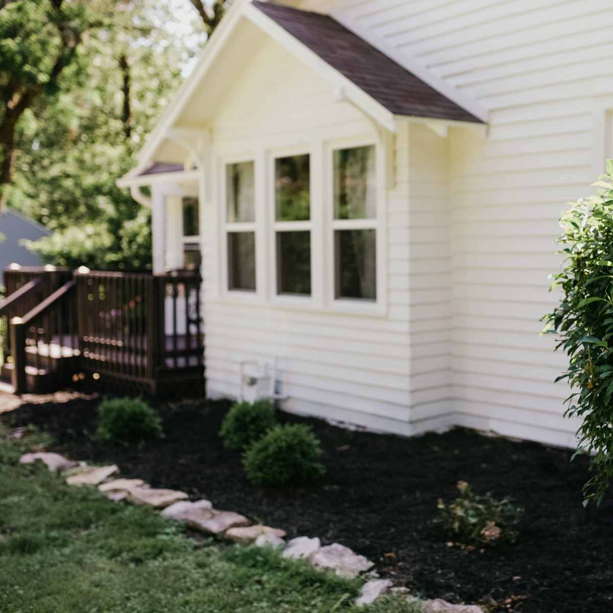 Suburban Farmhouse - The Hardy House OP in Overland Park Image in Young's Park, Overland Park, KS