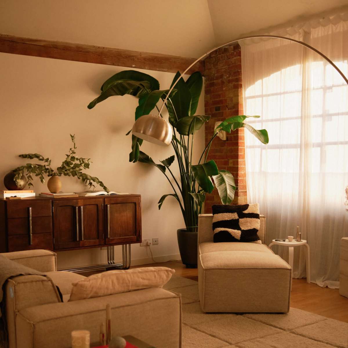 Airy Warehouse Conversion with Rooftop in London Image in Bermondsey, London, ENG