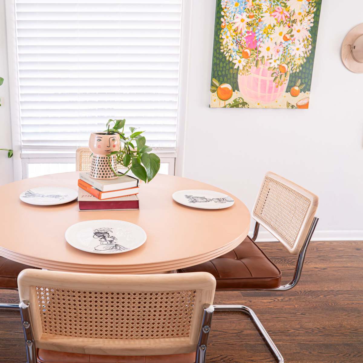 Bright and Kitschy Mid-Century Modern Bungalow in Cozy Neighborhood in LENEXA Image in Lenexa Hills East, LENEXA, KS