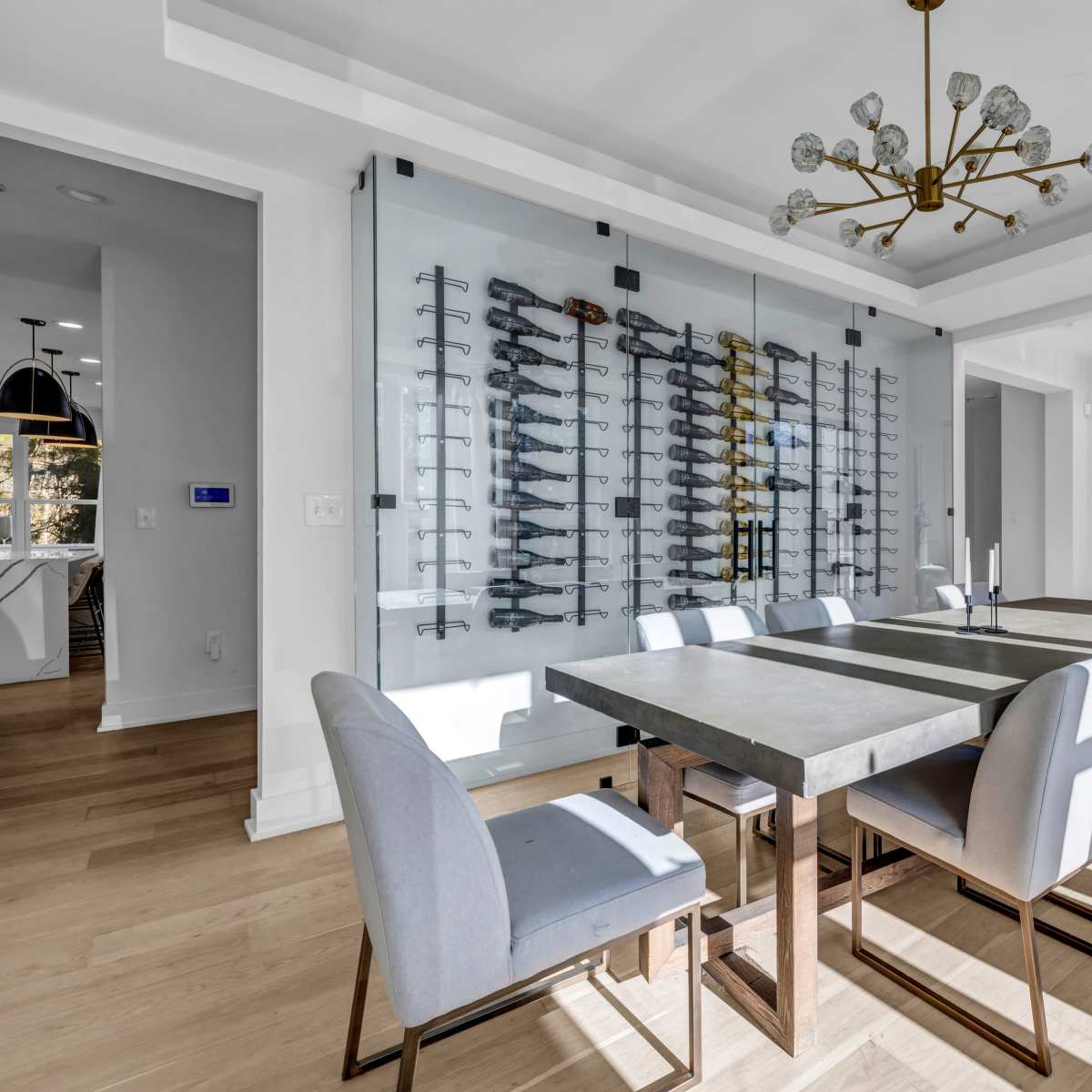Luxurious Modern Whitehouse Haven – Ideal for Intimate Events and Productions in Mableton Image in Vinings Estates, Mableton, GA