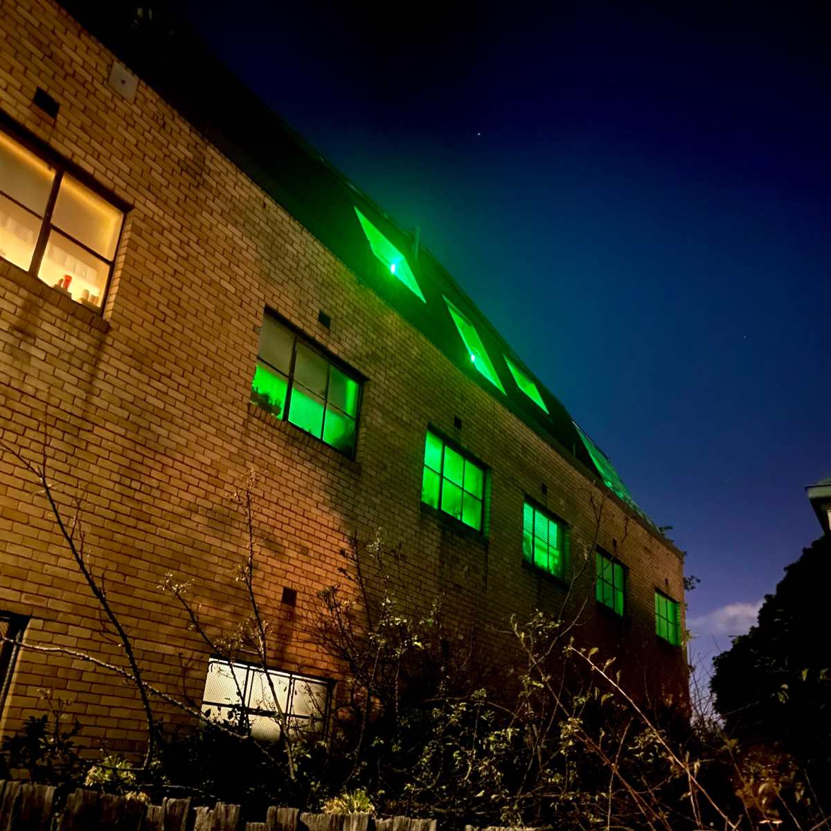 Articles about 3+bedroom+penthouse+with+balcony on Dwell.com - Converted Warehouse Penthouse Living Space