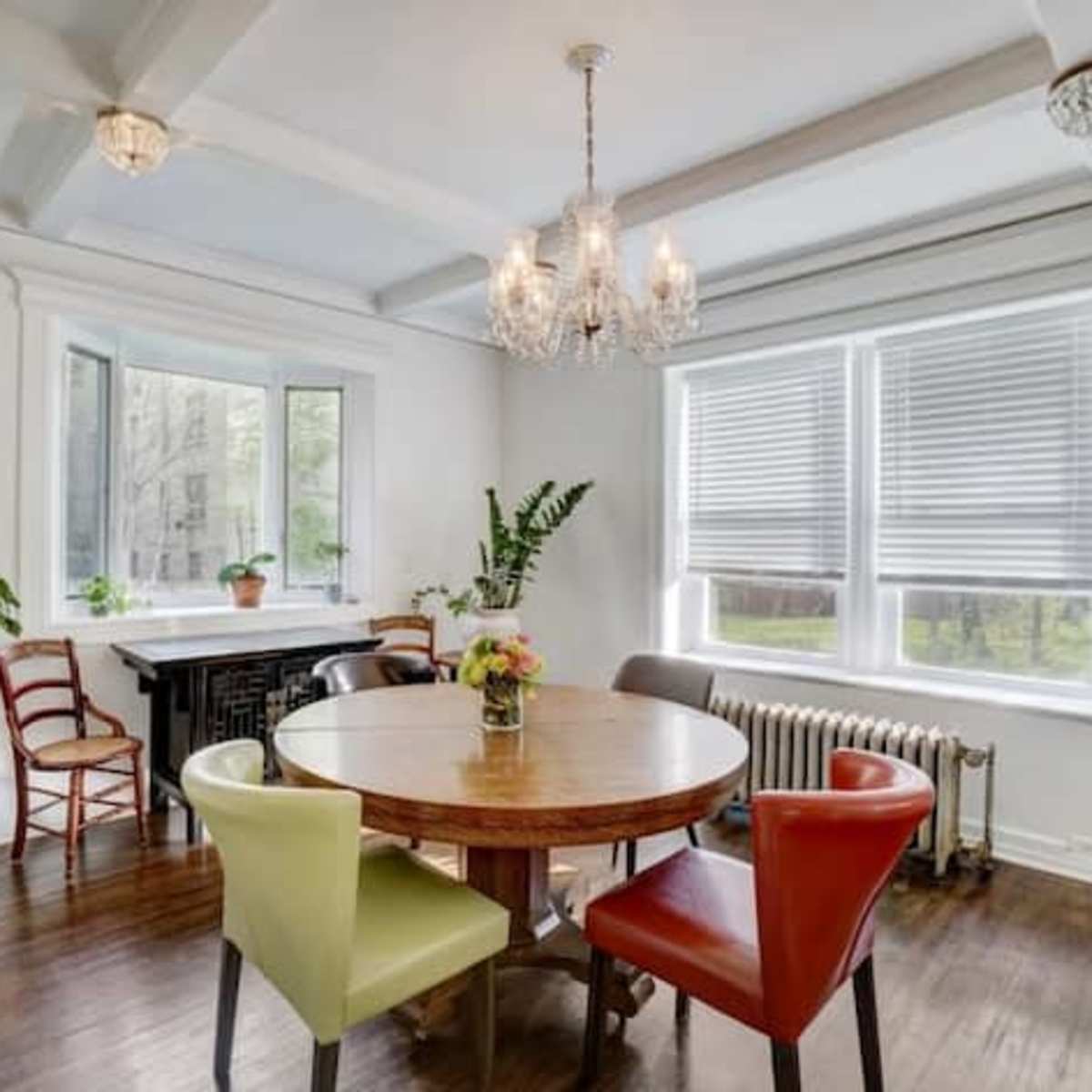 1910s spacious craftsman home with large porch and clean interior | Downtown Detroit in Detroit Image in Central Southwest, Detroit, FM