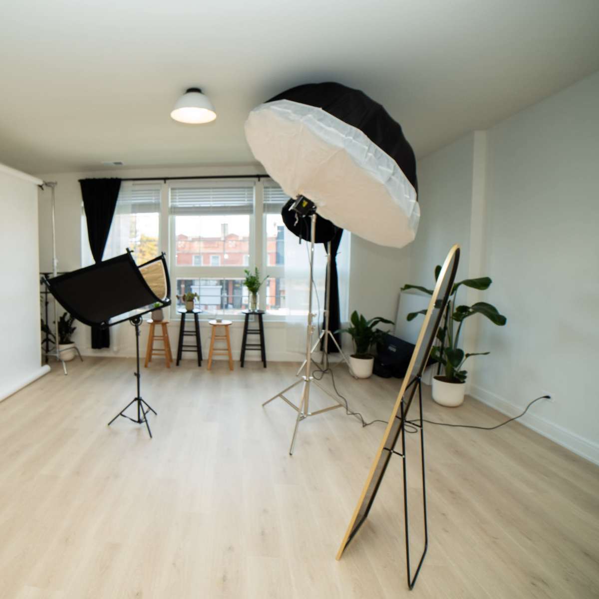 CynCity Studios: Your Creative Home on the South Side: Photography Studio in Chicago Image in Bronzeville, Chicago, IL