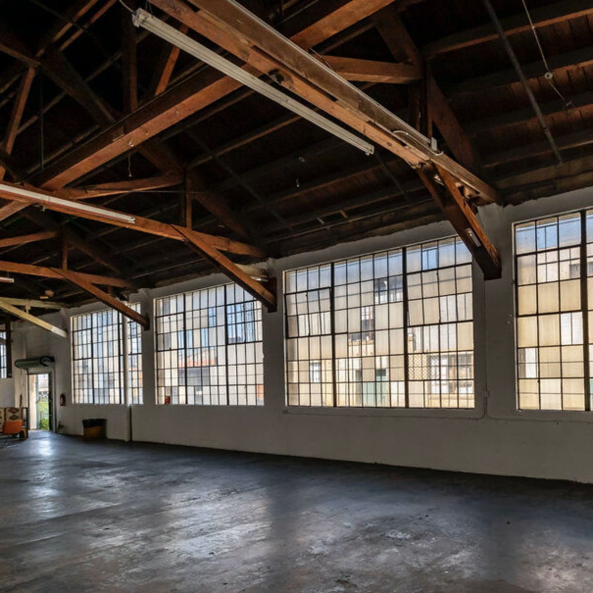 Historic Lithograph Factory Turned Dynamic Daylight Studio, Los Angeles ...