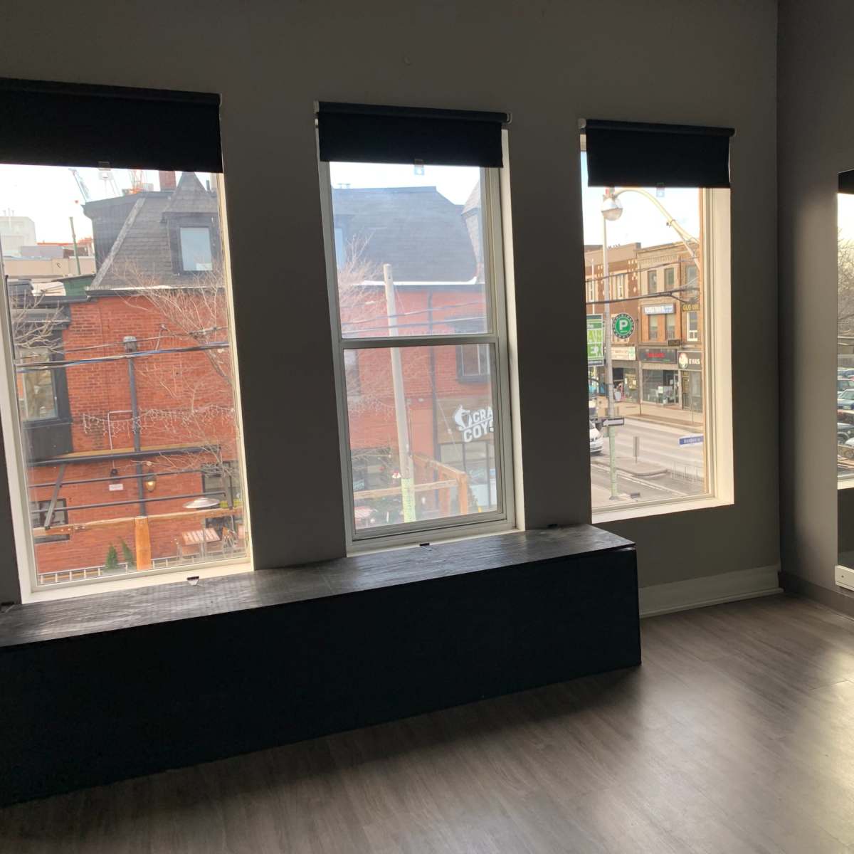 Modern Annex Studio with LED Mirror & City Views | 350 sqft in Toronto Image in Harbord Village, Toronto, ON