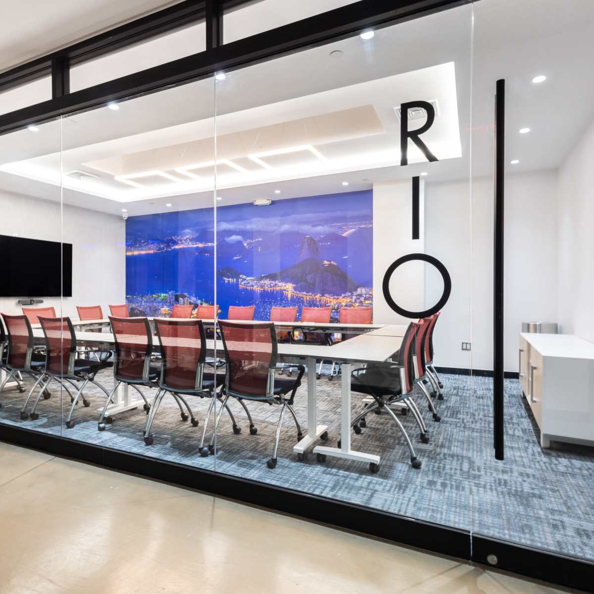 Rio Room-18 Person Meeting Room Space in the Heart of Bryant Park ...