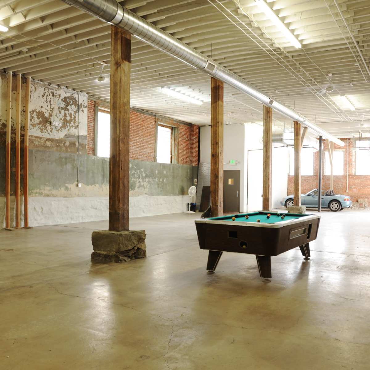 Urban Industrial Flex Space with Garage Access in Pittsburgh Image in Upper Lawrenceville, Pittsburgh, PA