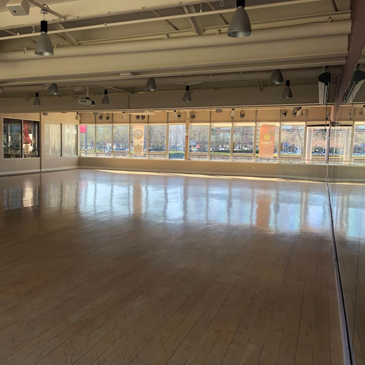 Suburban dance studio with ample work space! in Natick Image in Natick, Natick, MA