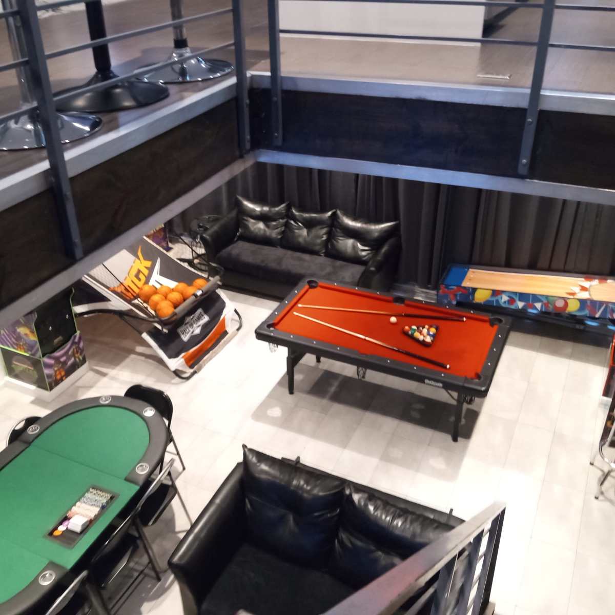 3,000 sq ft bi level apartment that is fit for many uses. in Philadelphia Image in North Philadelphia, Philadelphia, PA