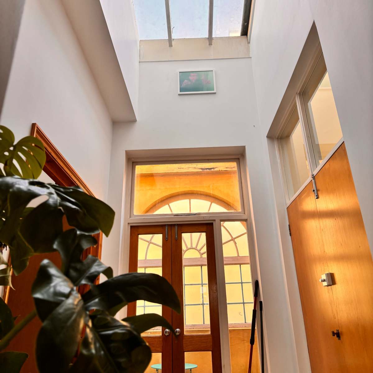Converted factory apartment with high ceilings & archway windows. in London Image in Upton Park, London, ENG
