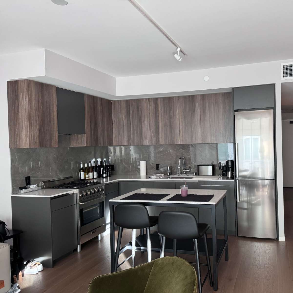 Modern Urban Apartment, San Francisco, CA | Production | Peerspace