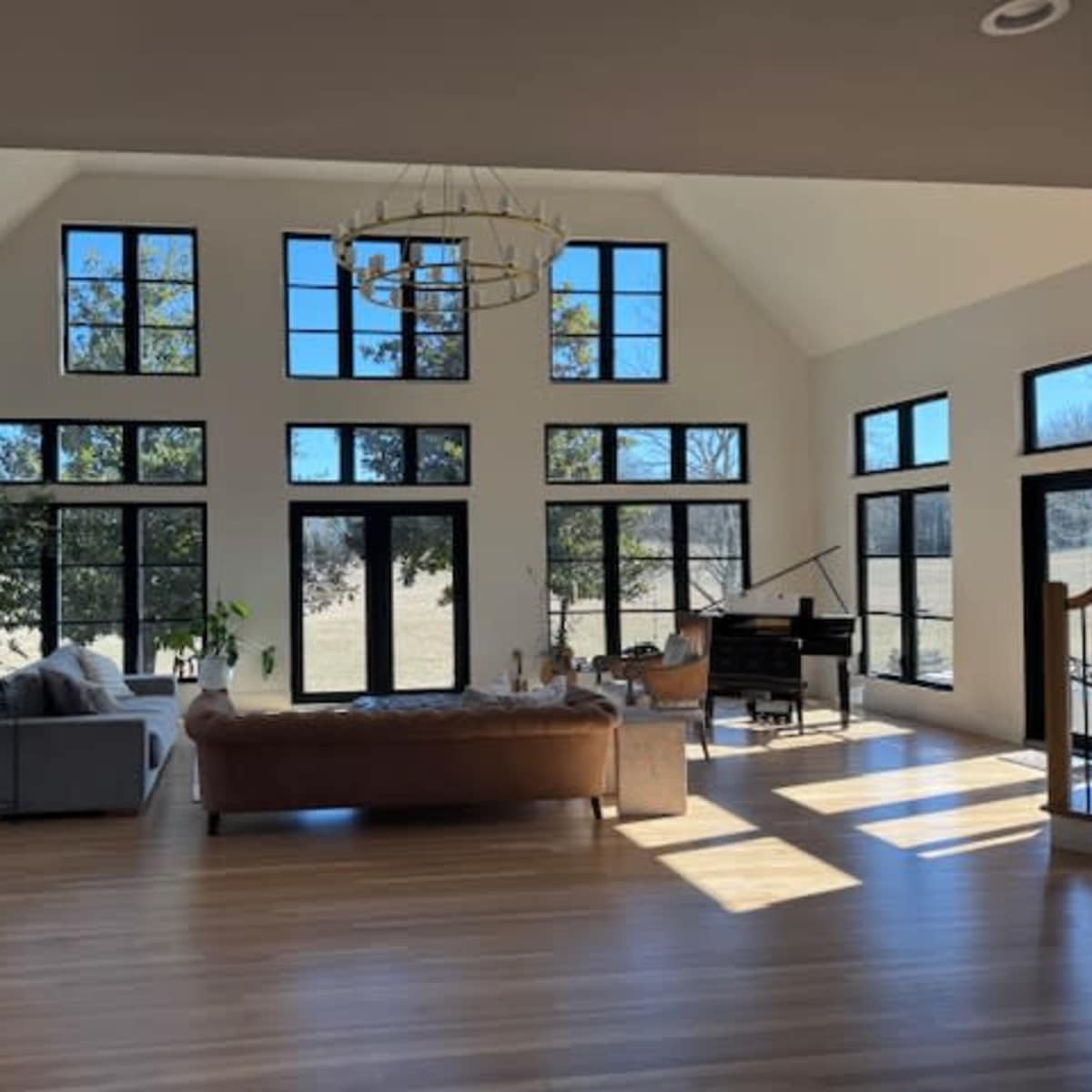 Newly renovated stone manor on 17 acres in Gallatin Image in , Gallatin, TN