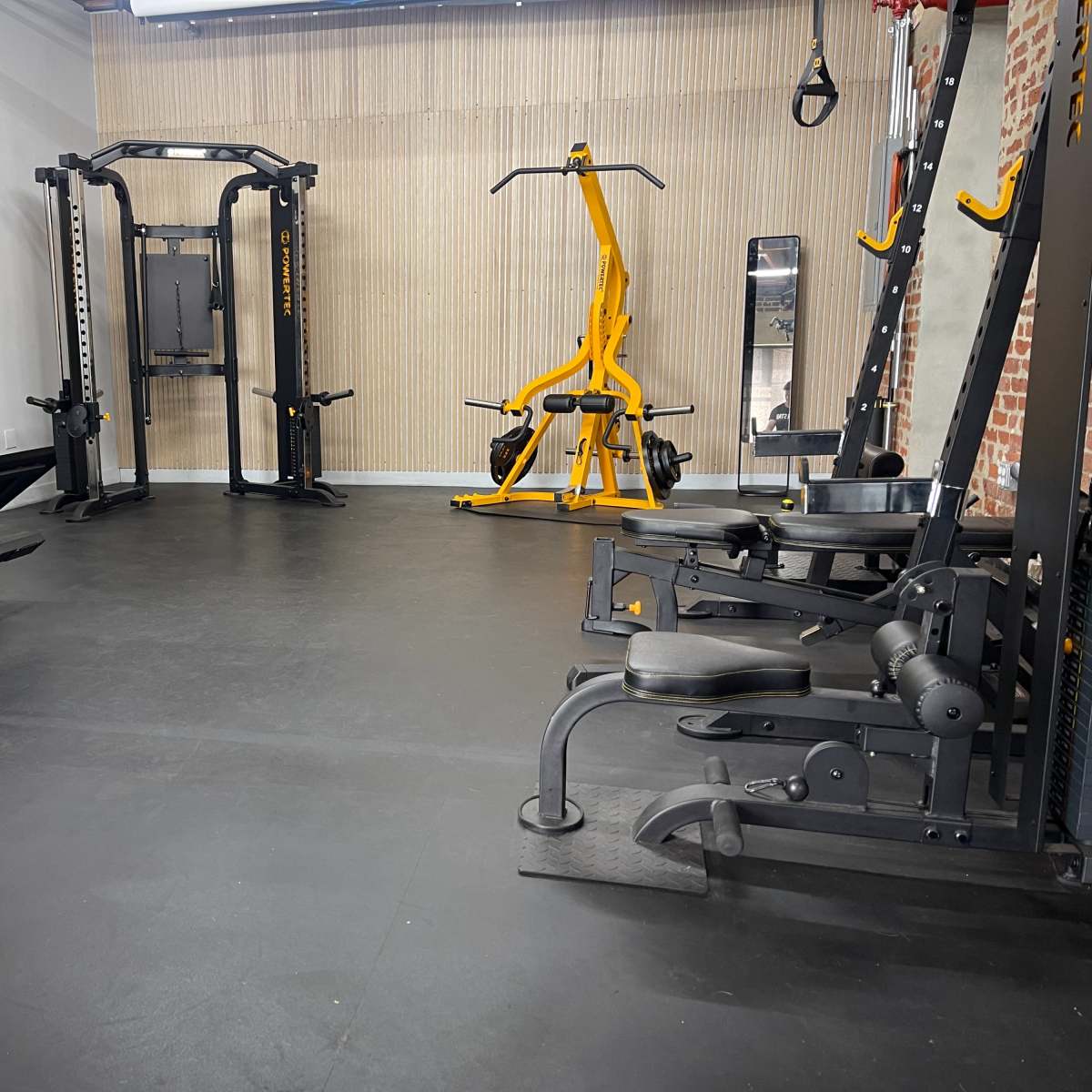 Private Gym Fitness Studio Kitchen for Production Photoshoots 12 Backdrops Available Los Angeles CA Production Peerspace