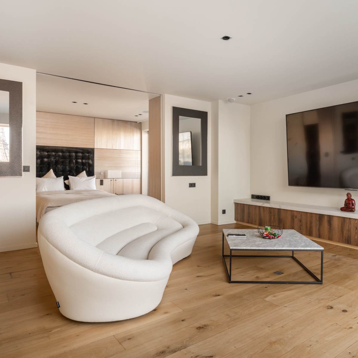 Splendide Appartement Rooftop Jacuzzi Vue Tour Eiffel in Paris Image in Passy, Paris, 