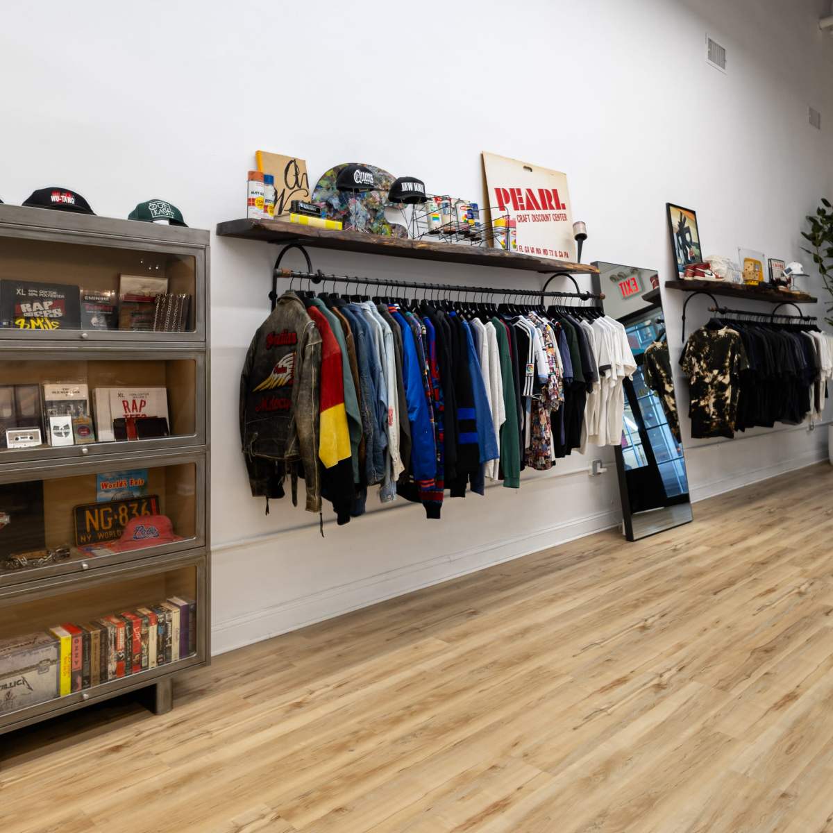 Spacious, customizable storefront in the heart of the Garment District ...