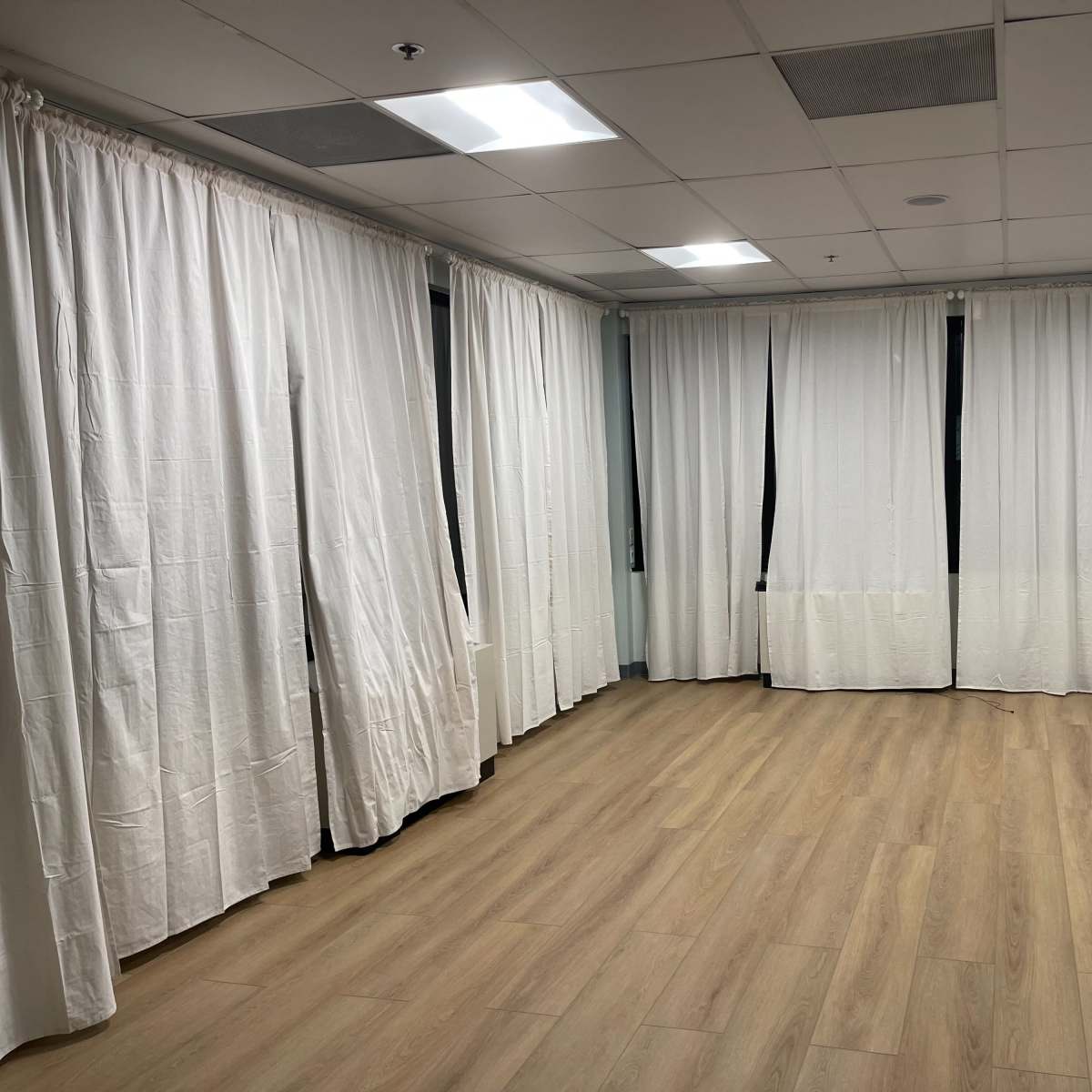 $650 / 120ft2 - Beautifully Furnished Office Suites with 550 sqft Movement Studio (Springfield) in Springfield Image in Ravensworth, Springfield, VA