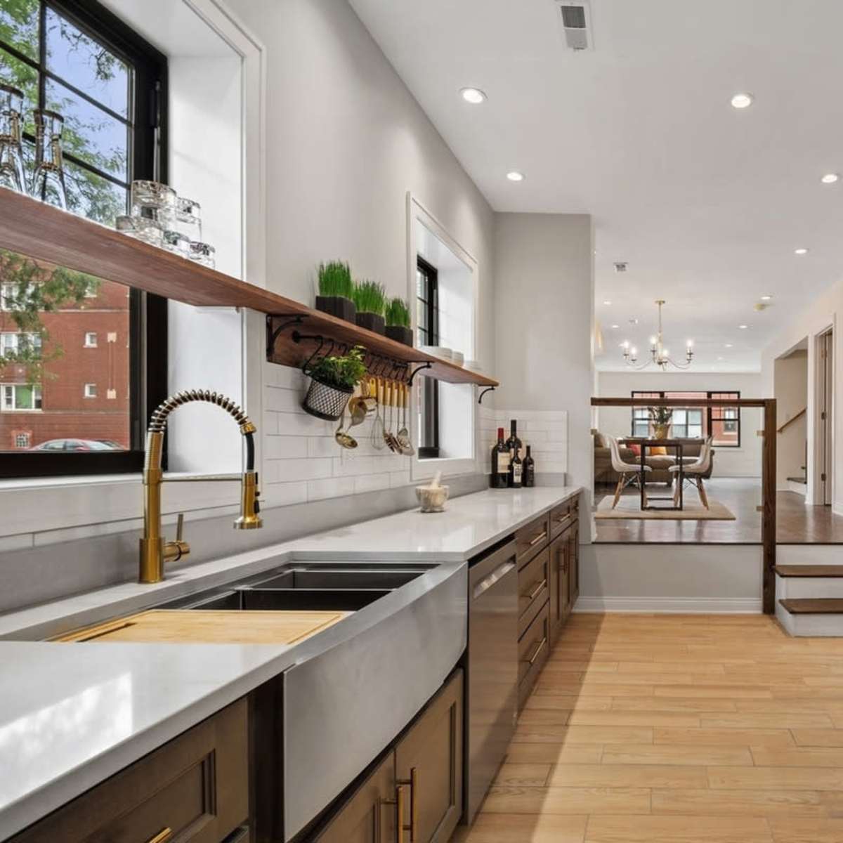 Professional Grade Home Kitchen with Huge Island & Tall Ceilings ...