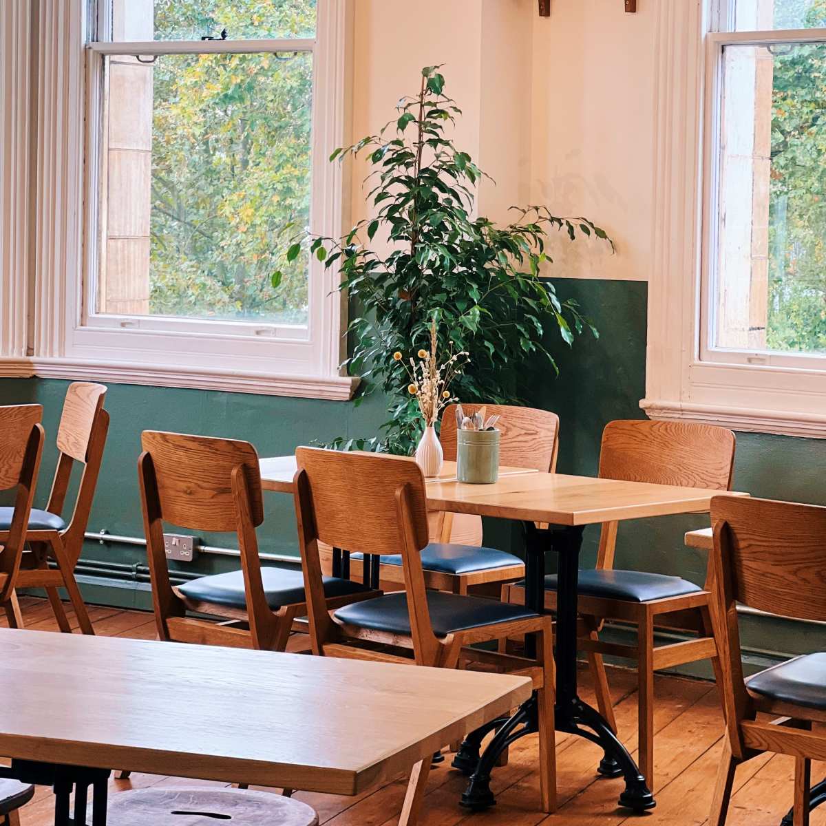 Light-filled multi purpose space overlooking Camberwell Green in London Image in Camberwell, London, ENG