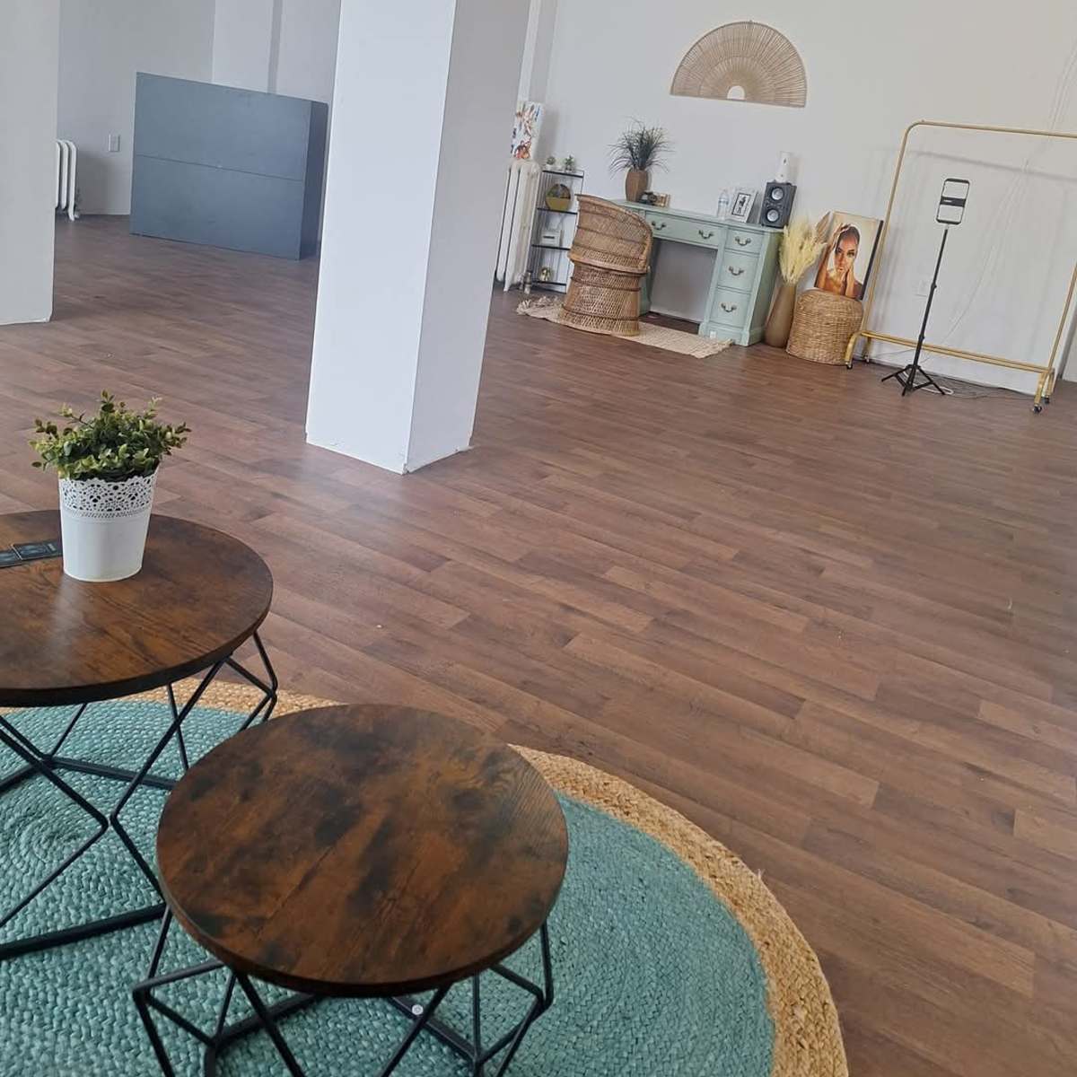 Spacious Downtown Studio Storefront with Natural Light, South ...