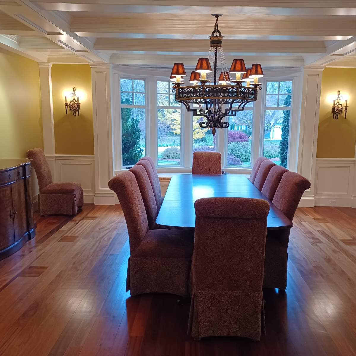 Massive Modern Production Mansion w/ Halfmoon Bar, Wine cellar, and More! in Spencer Image in , Spencer, MA