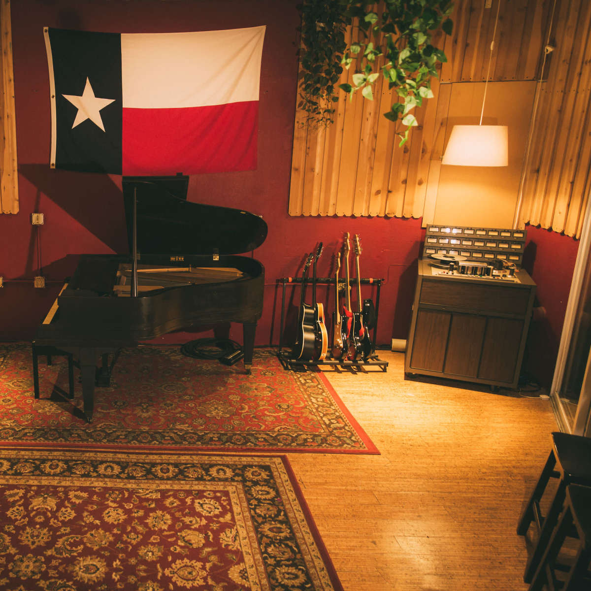 Hen House Recording | Multi purpose, open-layout, studio space close to ...