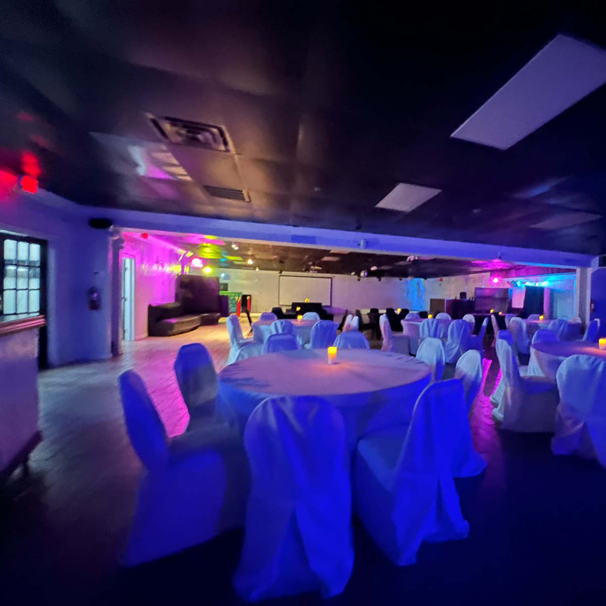 Elegant R- Lounge Arlington in Arlington Image in North Arlington, Arlington, TX