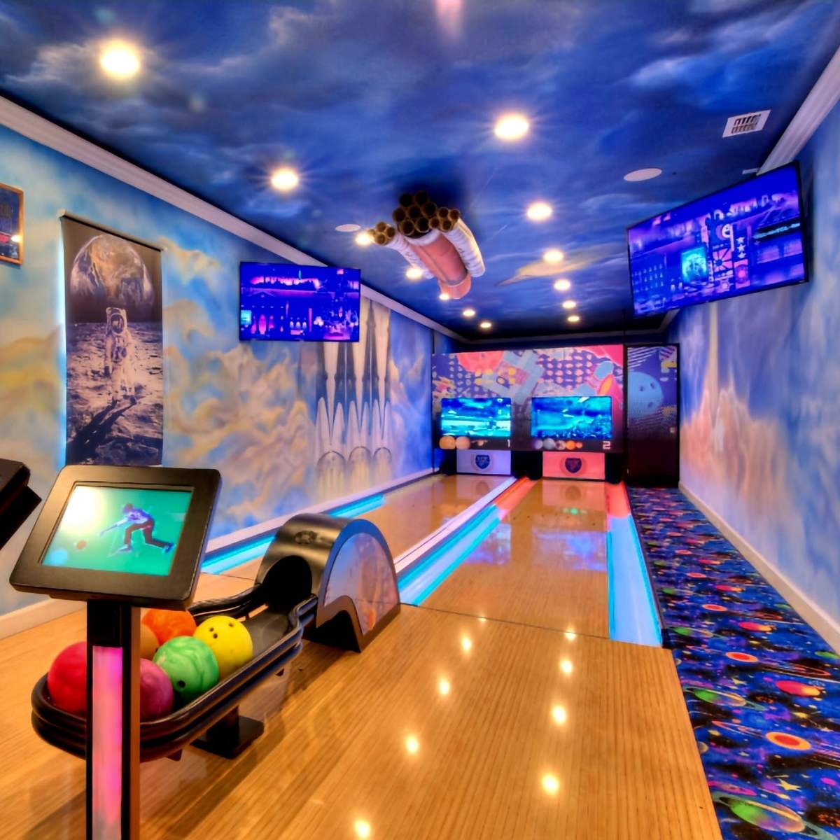 AS SEEN ON TV Space Bowling Villa in kissimmee Image in , kissimmee, FL
