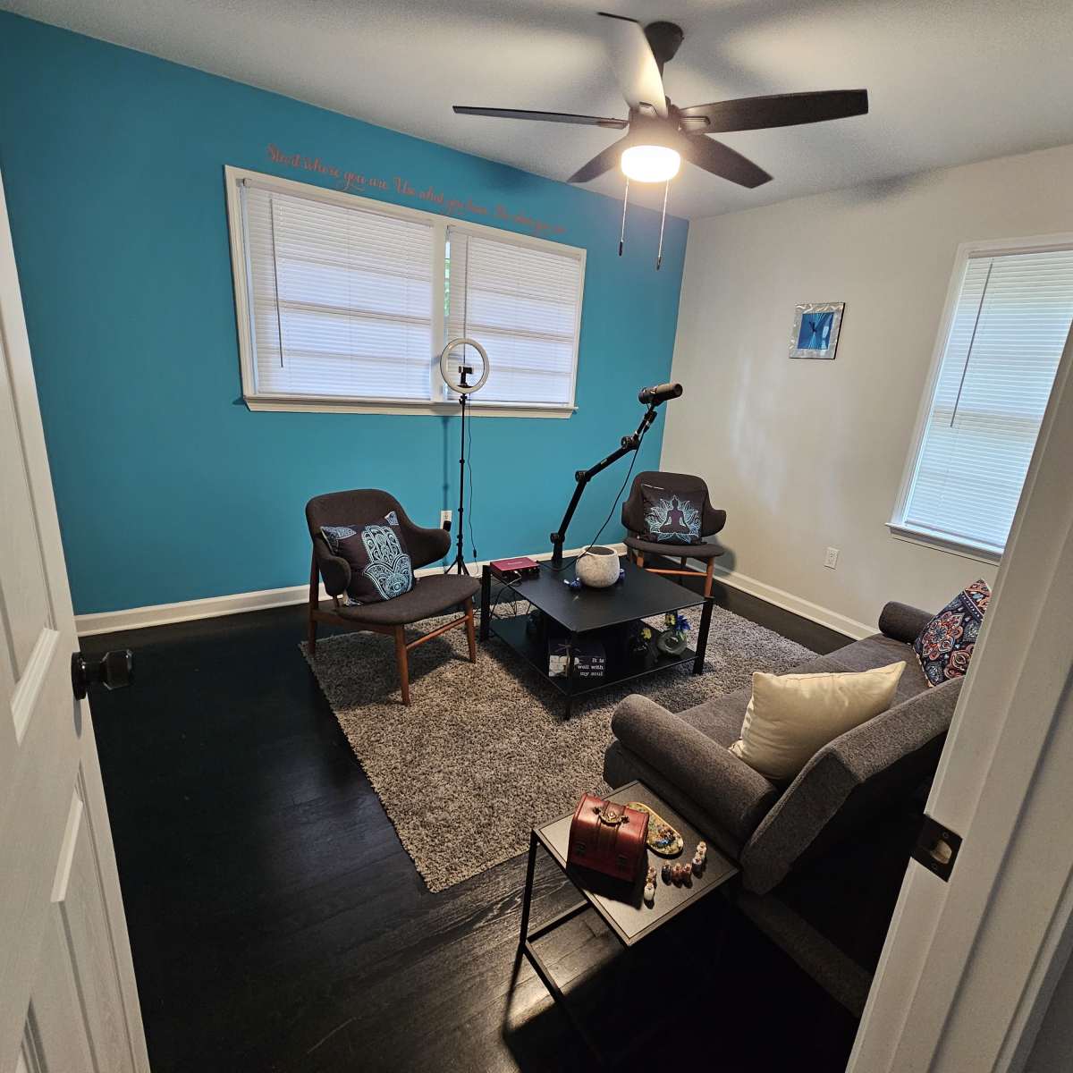 7 Acre Farmhouse Retreat w/ Reiki, Massage, Acupuncture, Pod Cast, Etc Offices Available! in South Fulton Image in Cliftondale, South Fulton, GA
