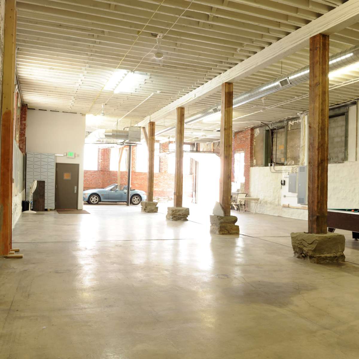 Urban Industrial Flex Space with Garage Access in Pittsburgh Image in Upper Lawrenceville, Pittsburgh, PA