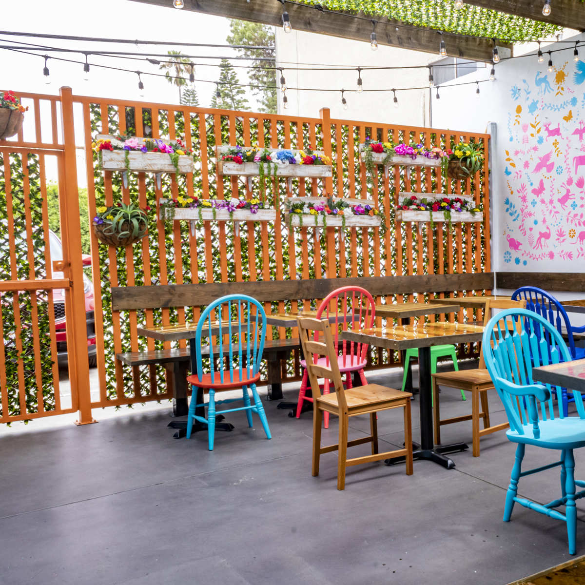 Mexican restaurant with outdoor seating sales