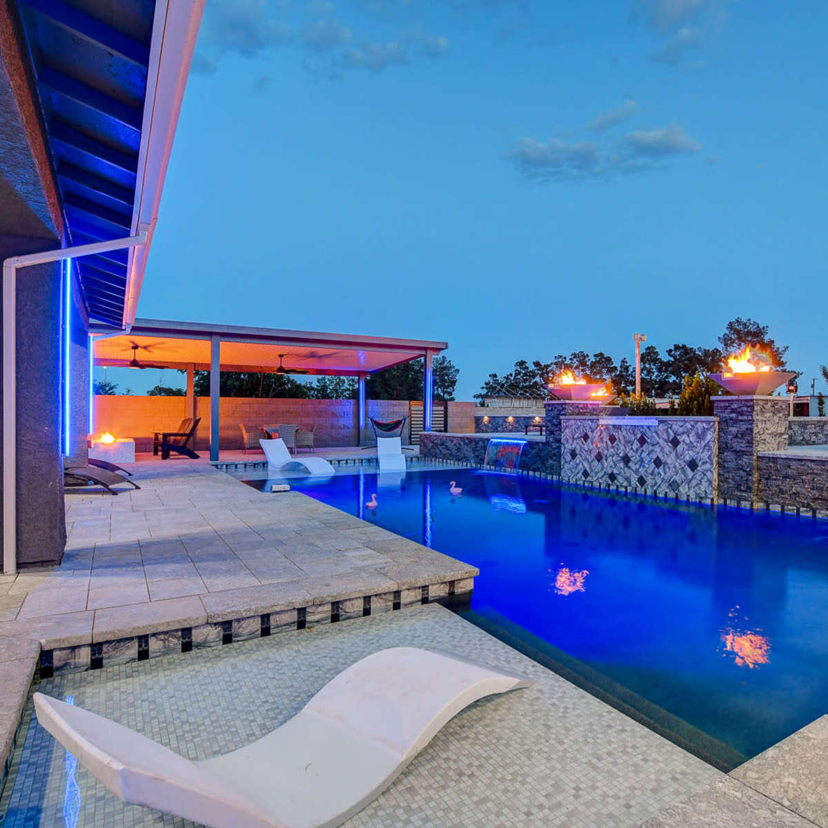 Huge Backyard with Pool, Spa and In-Ground BBQ Area, Las Vegas, NV ...