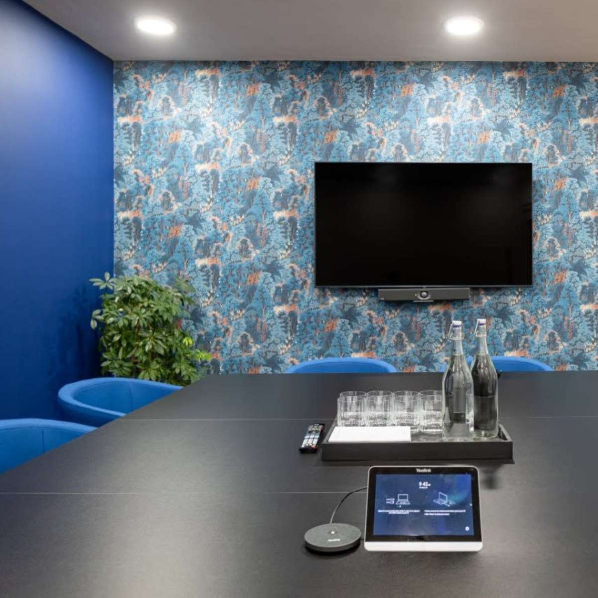 Meeting Room for 10 Attendees in Redcliffe - Clifton in Bristol Image in Redcliffe, Bristol, ENG