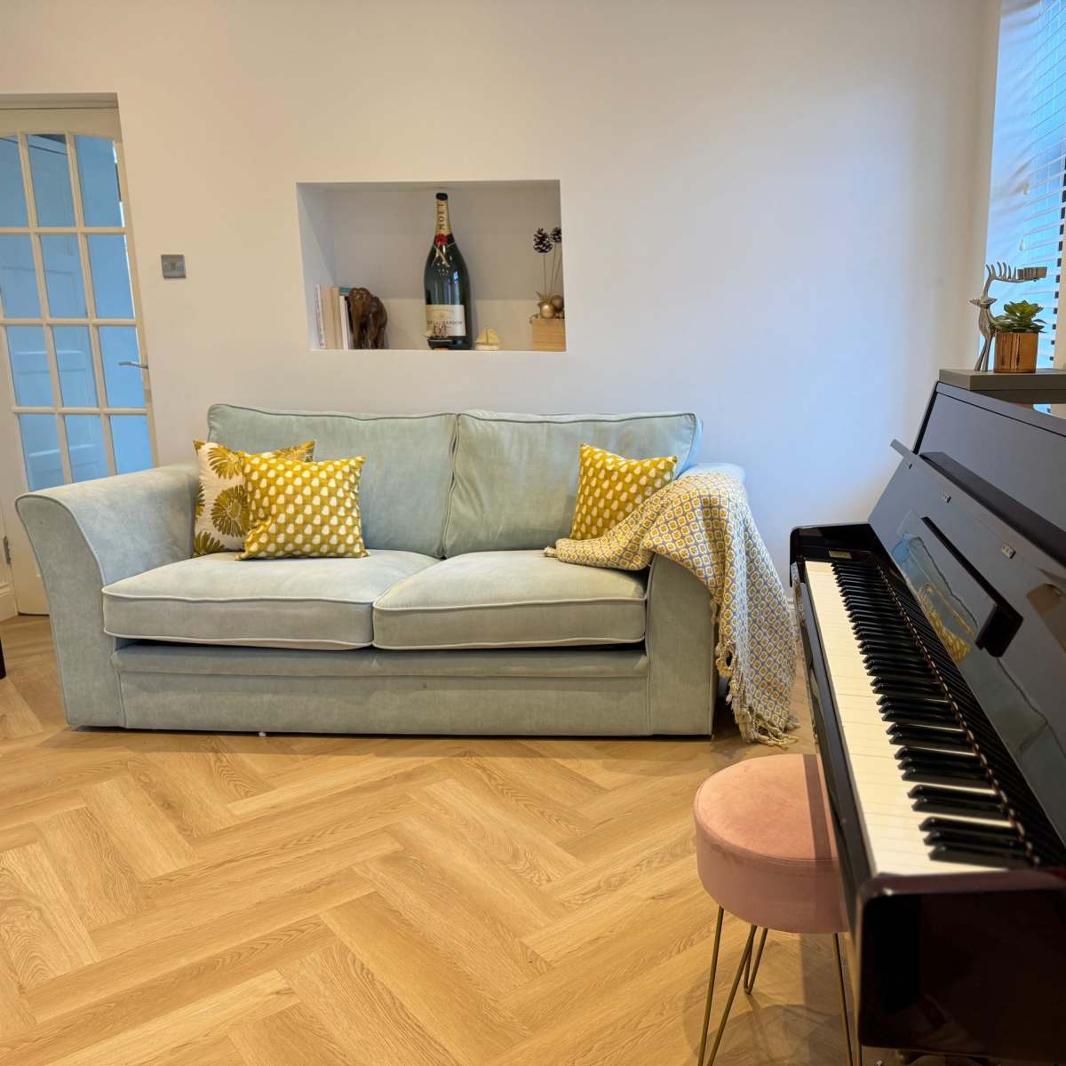 Spacious and modern family home in detached house in London Image in Wanstead, London, ENG