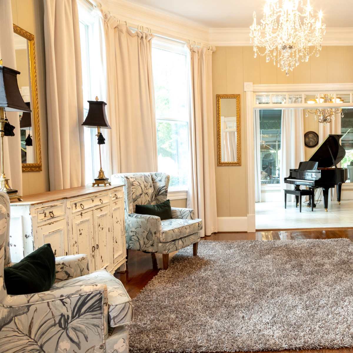 Historic Mansion with Vineyard and Barn in Hogansville Image in Hogansville, Hogansville, GA