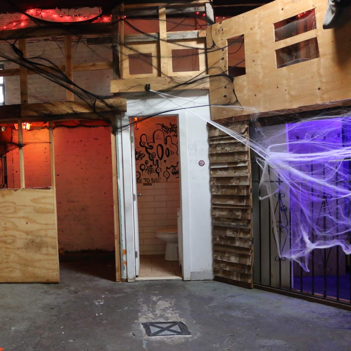 DIY venue and event space in bushwick, Brooklyn, NY | Production ...