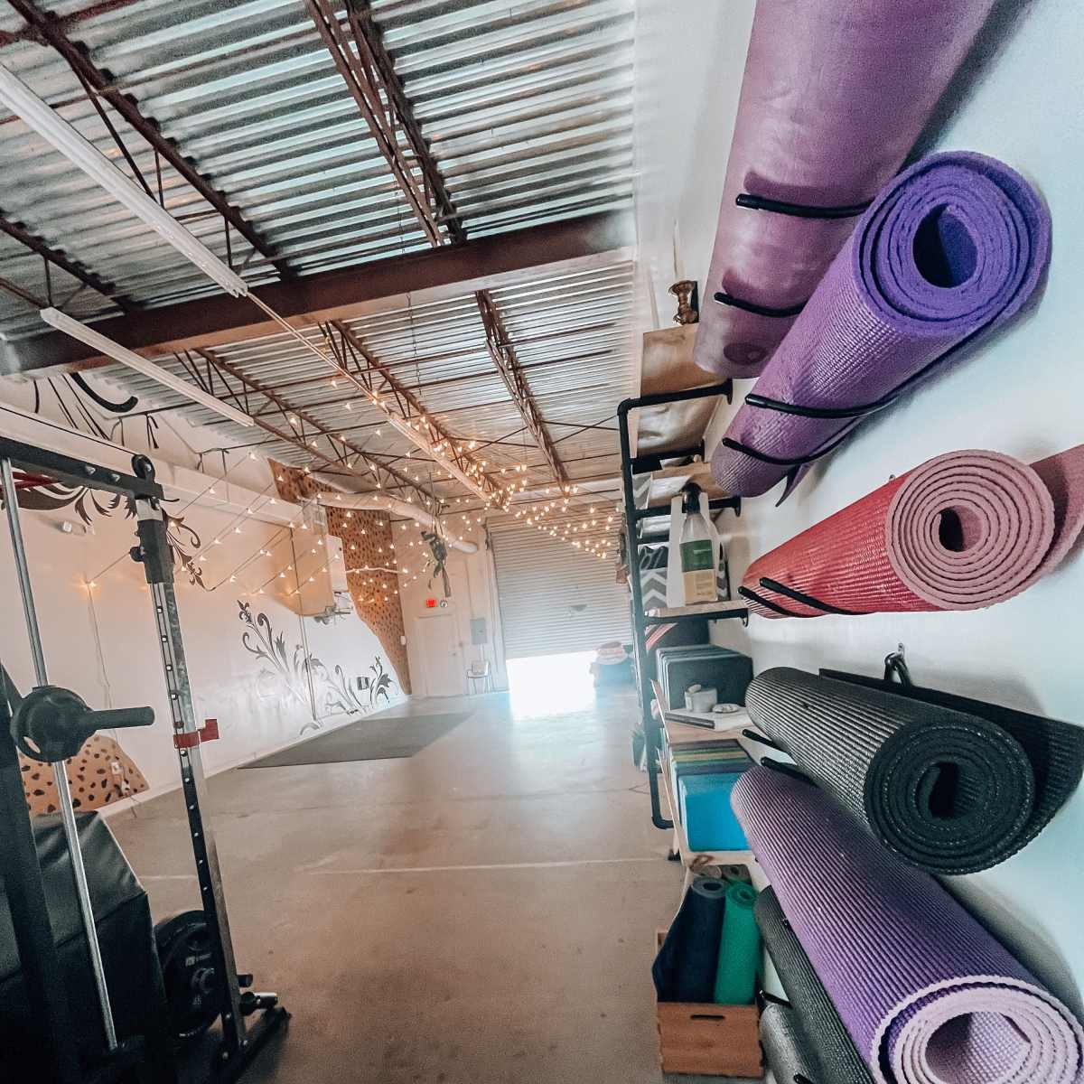 High Vibe & Artistic Warehouse Studio Space in St Petersburg Image in Lealman, St Petersburg, FL