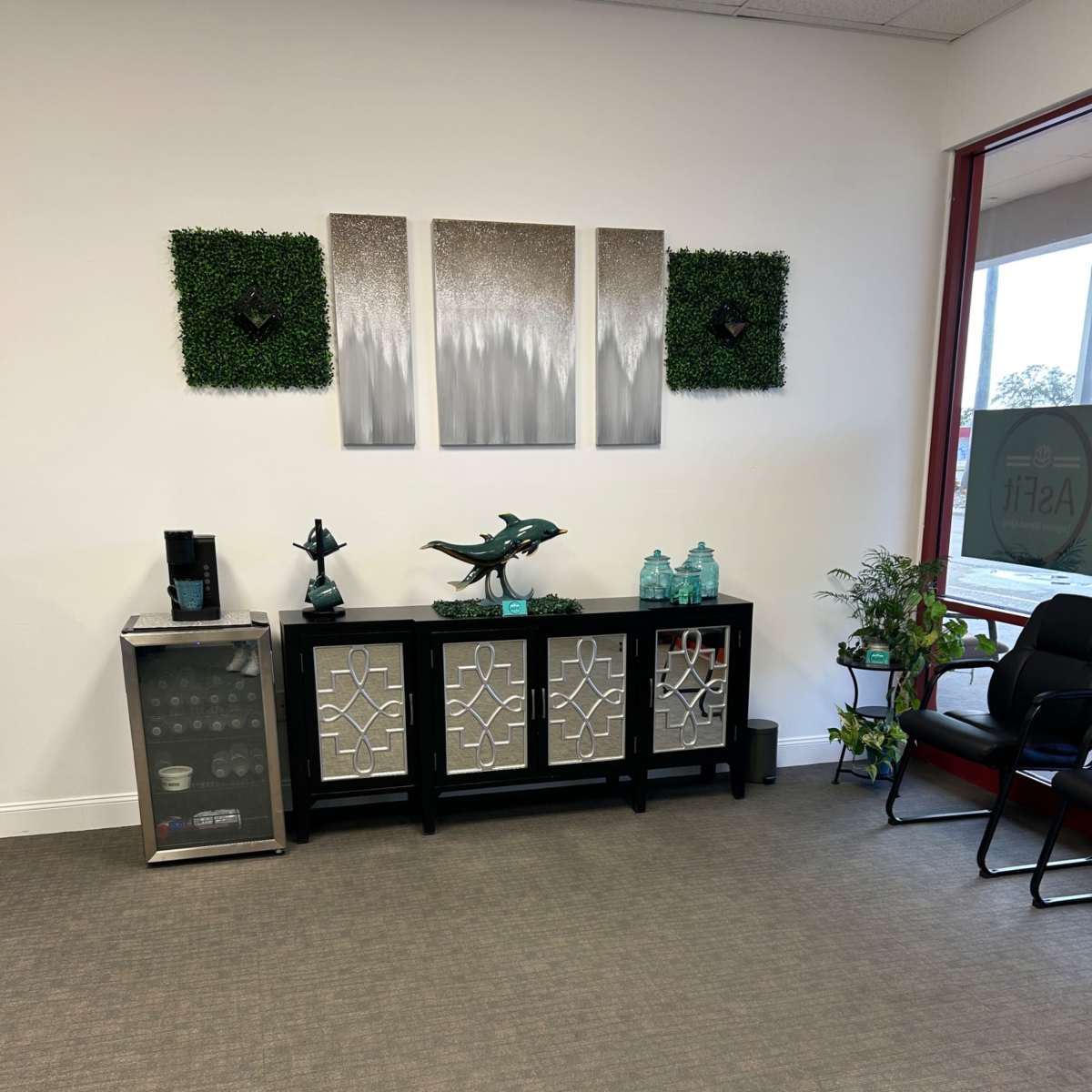 Beautiful and spotless studio space in Bradenton Image in , Bradenton, FL