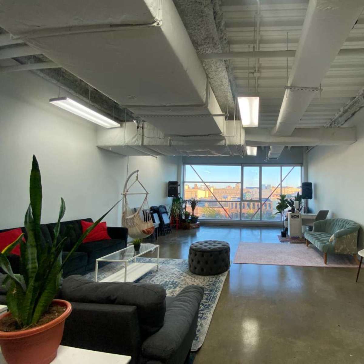 HUGE East Williamsburg Loft with Natural Light in Brooklyn Image in Bushwick, Brooklyn, NY
