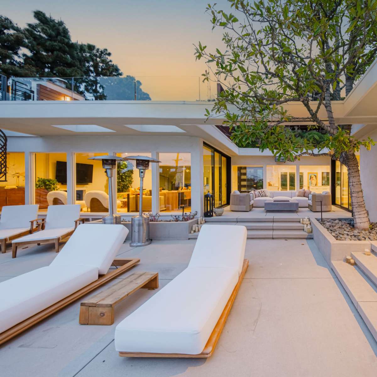 HOLLYWOOD HAVEN HIDEAWAY in Los Angeles Image in Central LA, Los Angeles, CA
