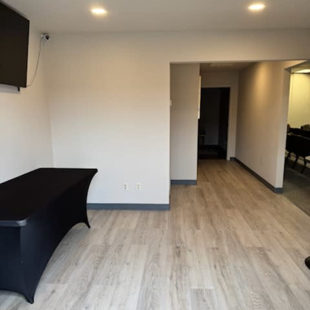 Worship Space with Office Space/Flex Space in HUMBLE Image in Iah / Airport Area, HUMBLE, TX