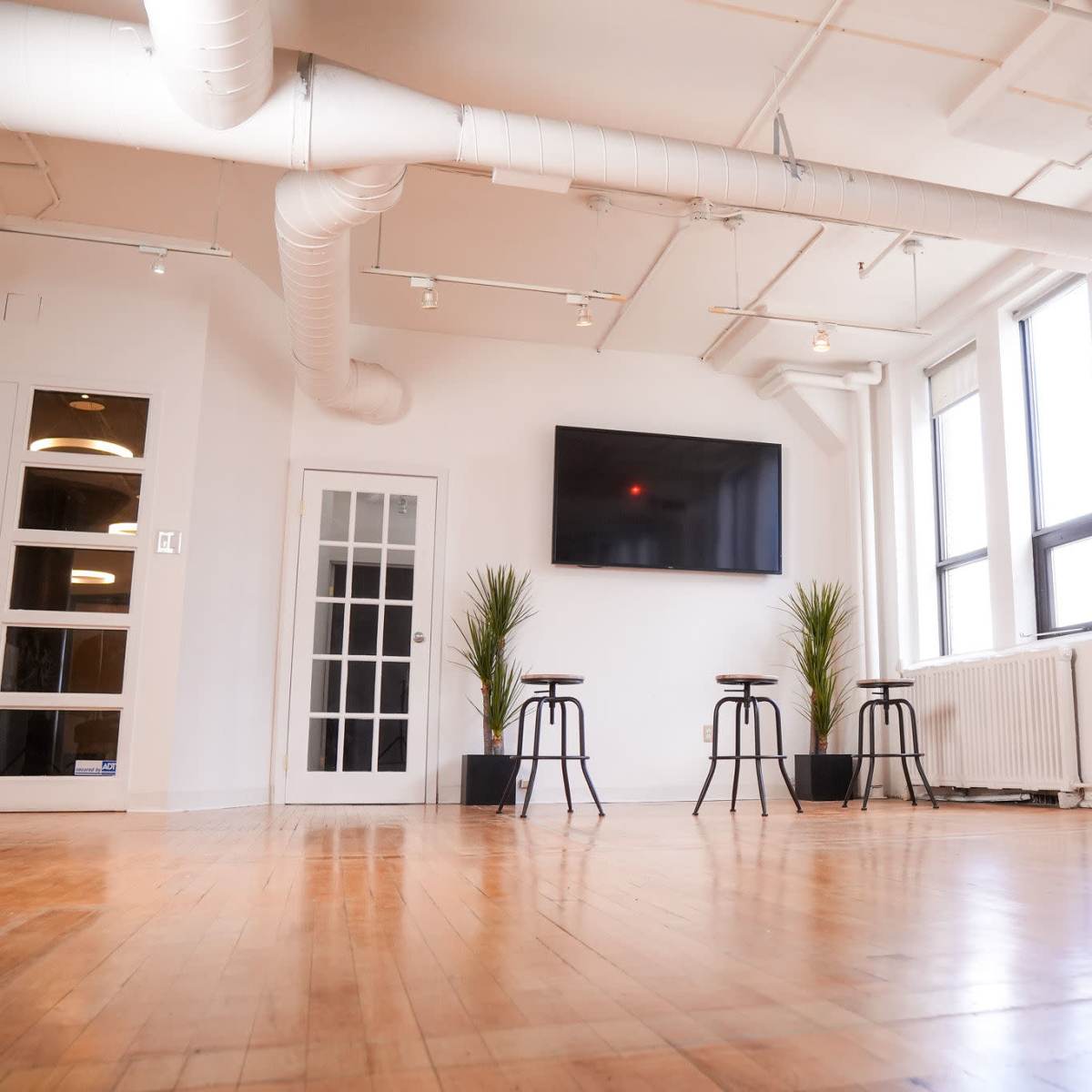 Bright, Loft Style Creator Studio for your next Production in Old Toronto Image in Downtown Toronto, Old Toronto, ON