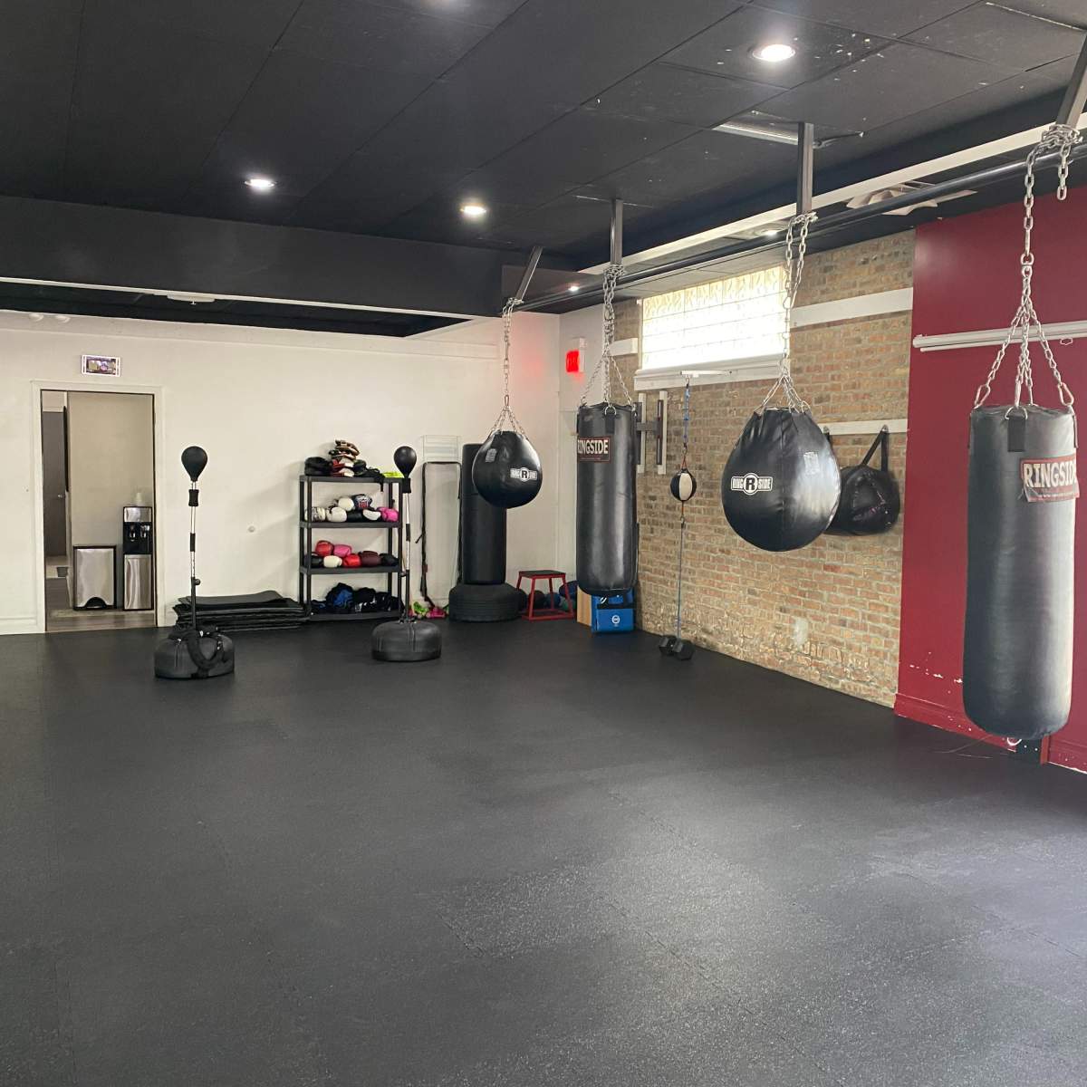 Basement boxing gym deals