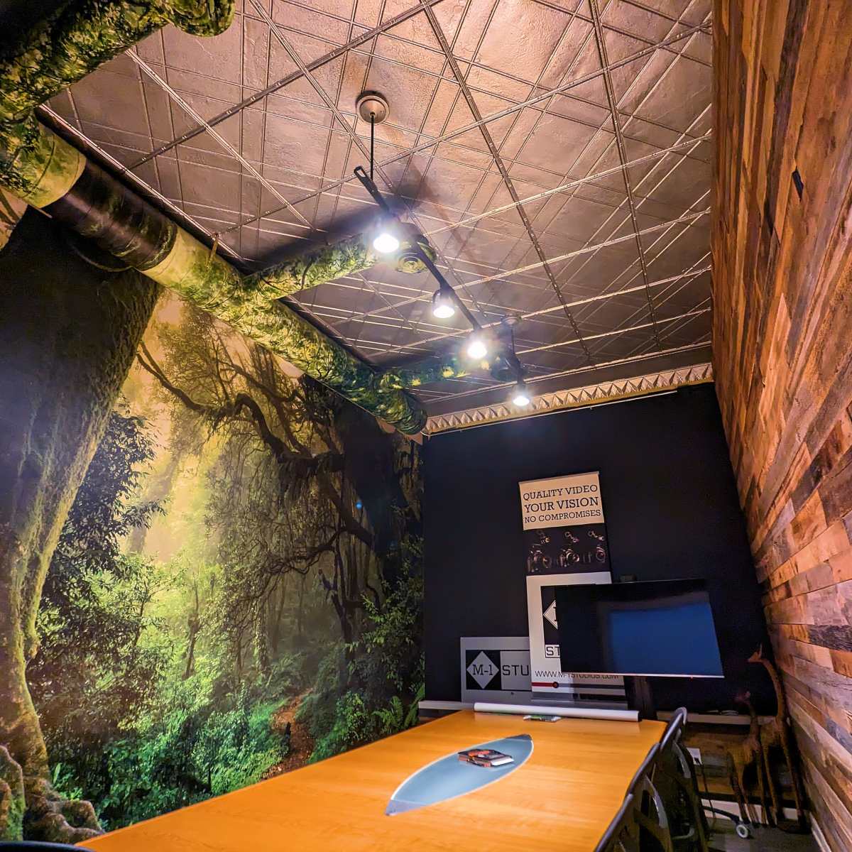 Metro Detroit located creative conference room in Ferndale Image in Ferndale, Ferndale, FM