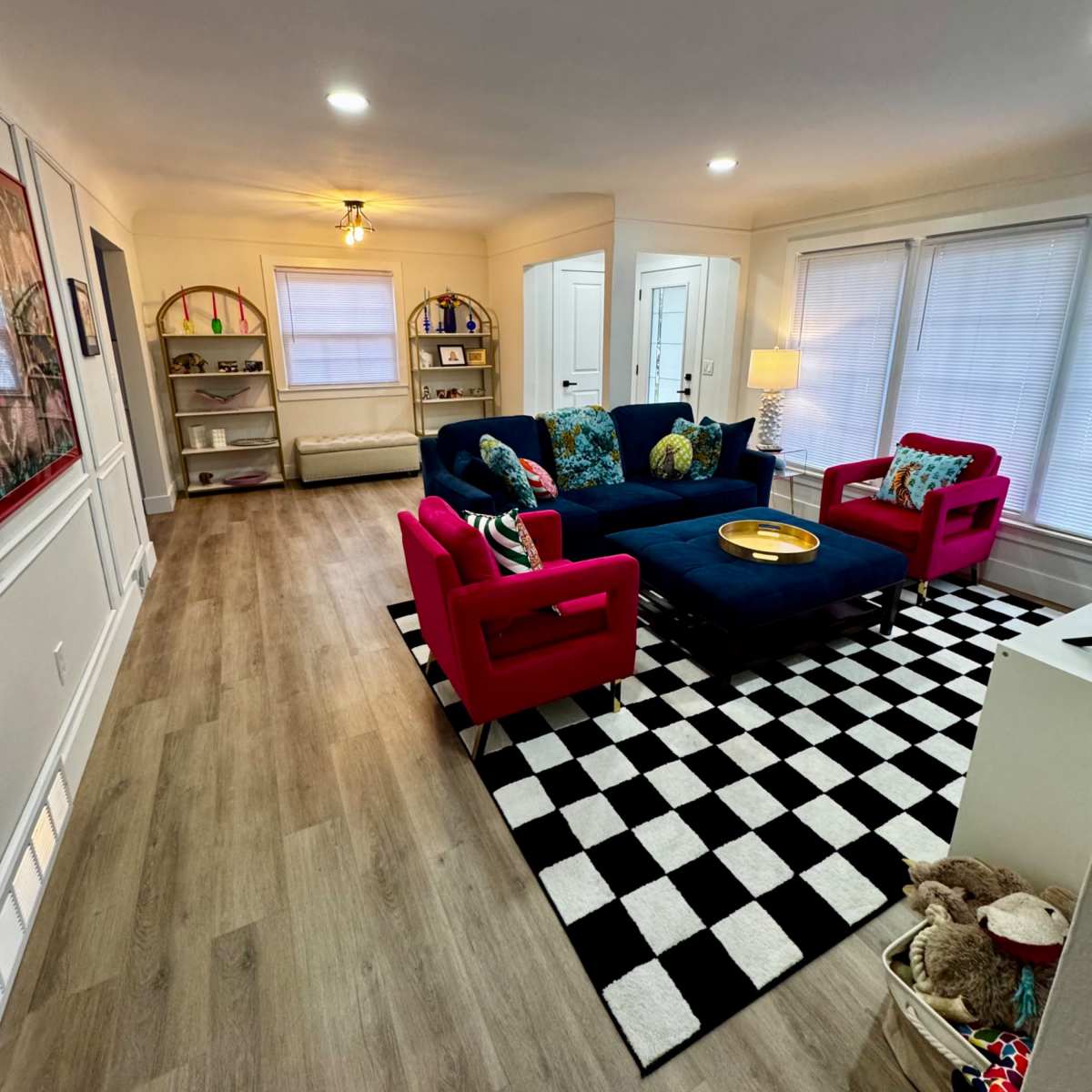 ✨Stylish, Open Home | Great Lighting | Large Open Basement in Birmingham Image in Birmingham, Birmingham, MI