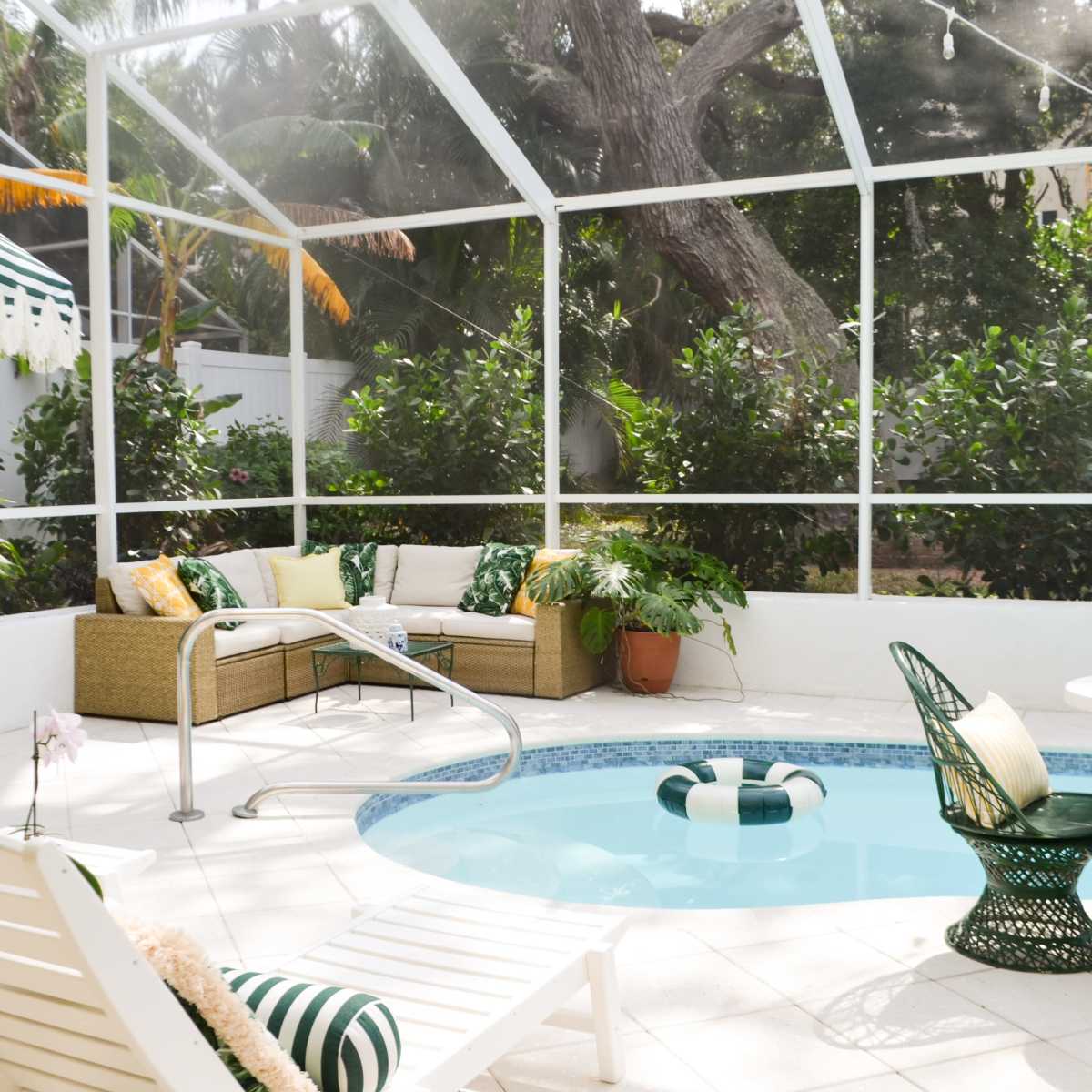 Palm Beach Inspired Pool Lanai in Palm Harbor Image in Palm Harbor, Palm Harbor, FL
