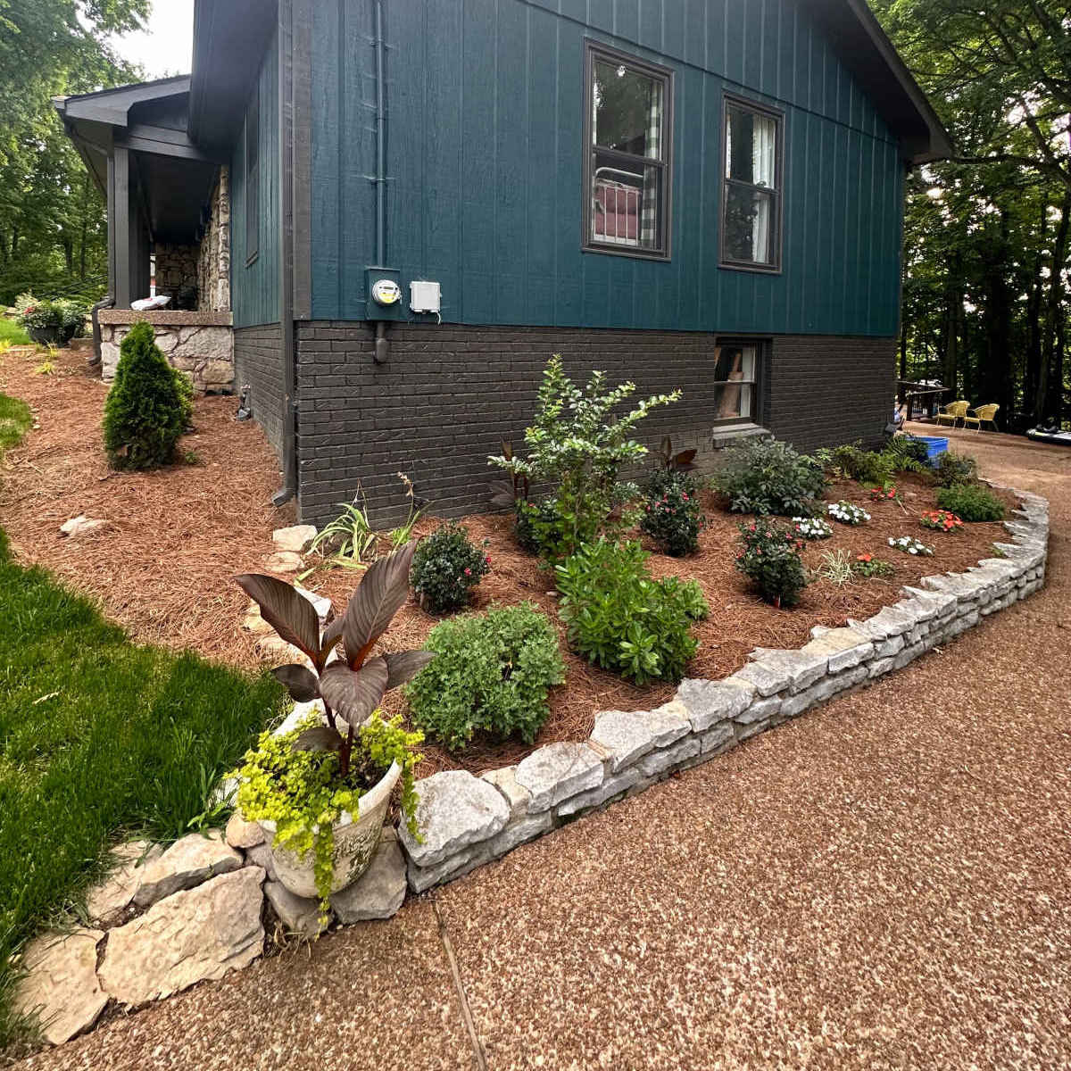 Swanky Lakefront Apartment with Retro Vibe & Pool in Hendersonville Image in Hendersonville, Hendersonville, TN