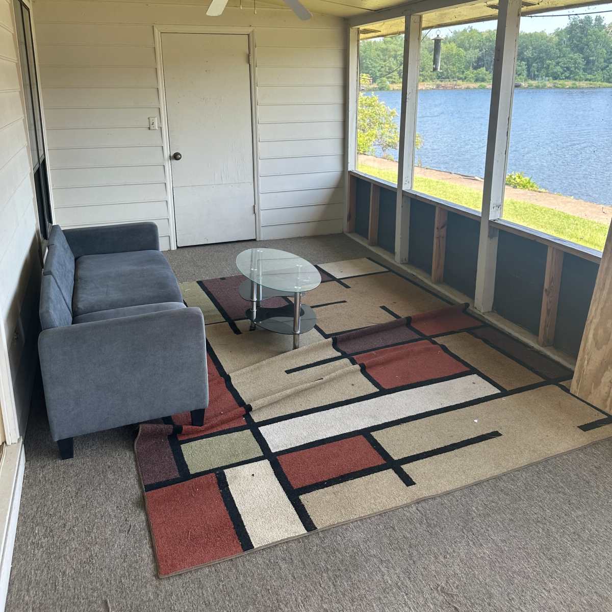 Lakeside Retreat with Flexible Use Perfect for Small Gatherings