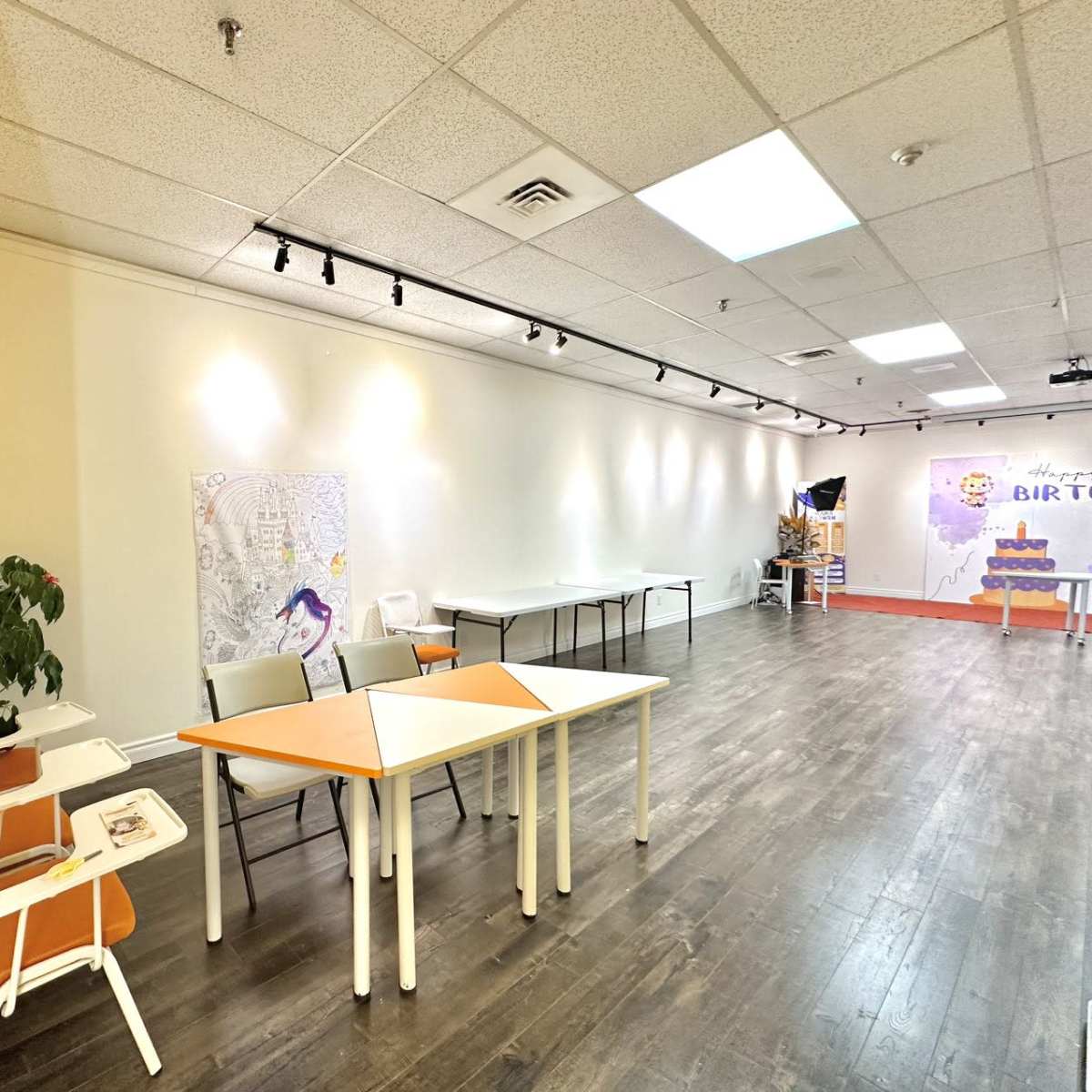 Modern Event Space in the Heart of Markham with High Ceilings and Versatile Layout in Markham Image in Markham, Markham, ON