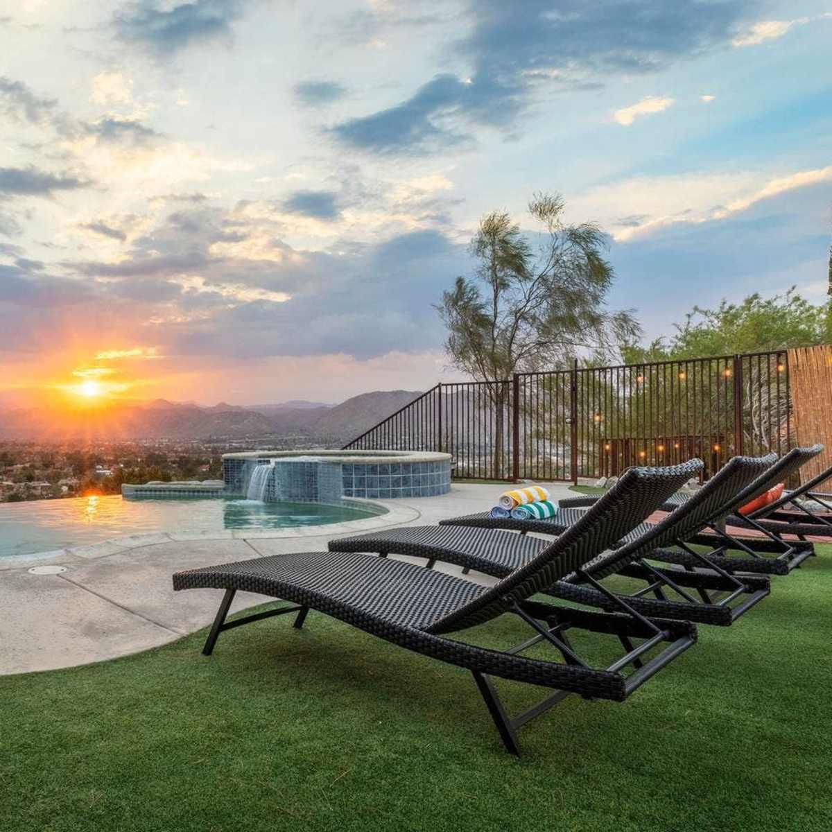 Sunset House Joshua Tree | Infinity Pool, Spa, Views & Hiking Trail in Yucca Valley Image in Yucca Valley, Yucca Valley, CA